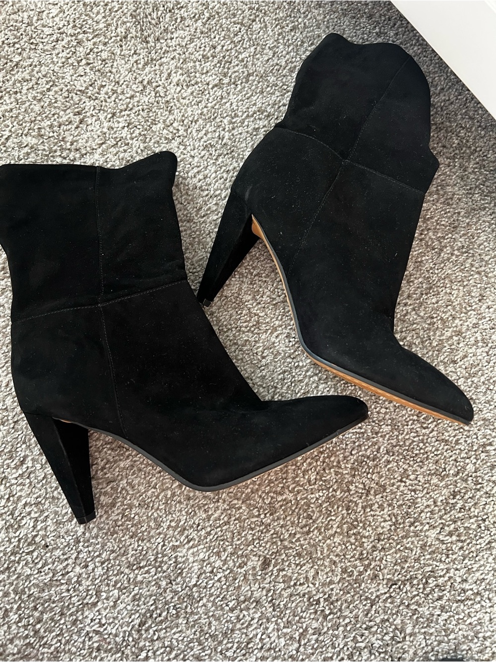 Vince Camuto Black Suede Pointed-Toe Block Heel Ankle Boots